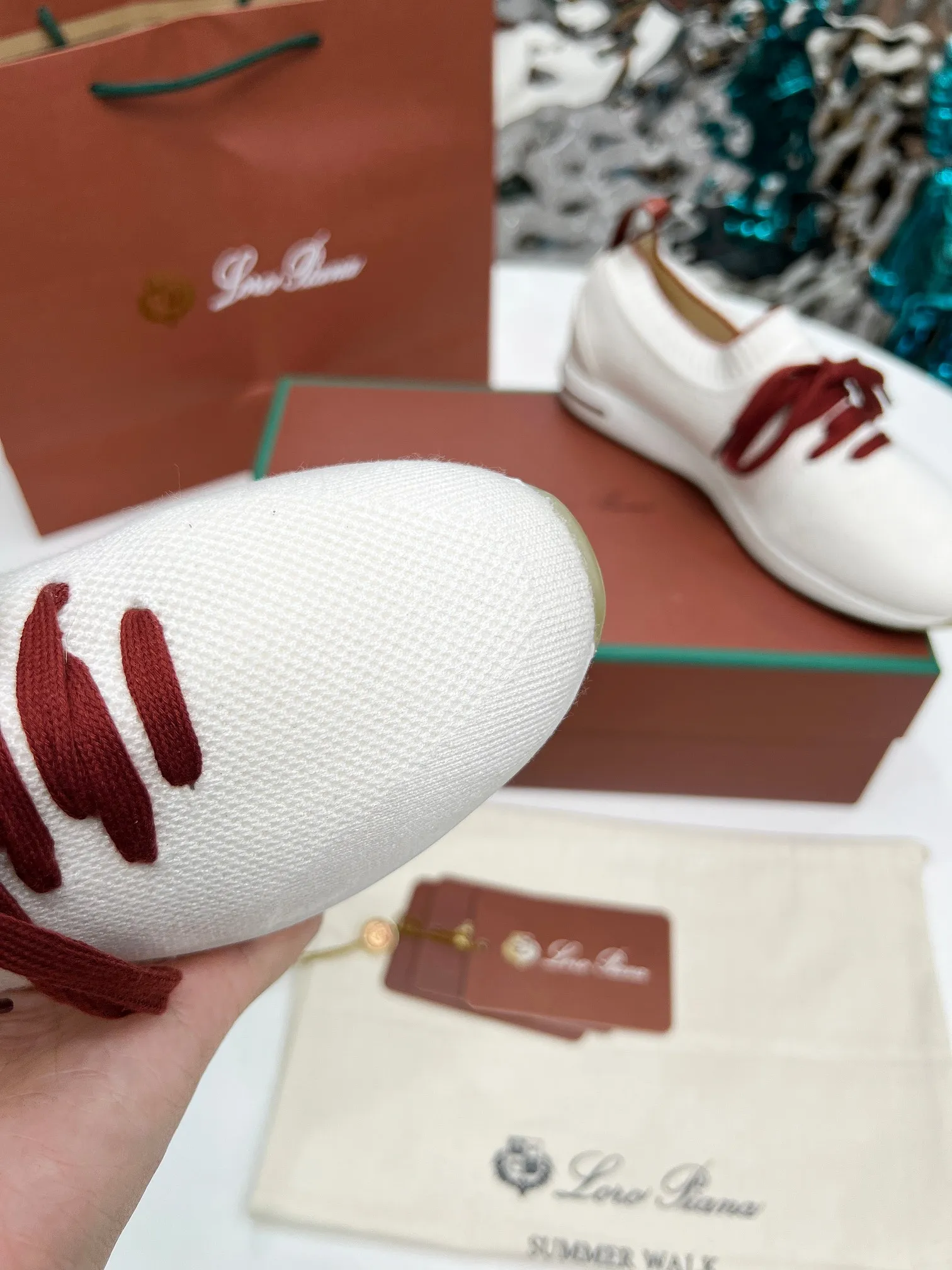 👟👟Ex-factory price 440👟👟 Men’s size +10 🧨🧨🧨Loropiana’s new board is online! This product is made of imported nylon velvet and developed from original boards. It is light, comfortable and breathable, and is suitable for all seasons. Size: 35-41, (Note: 35 and 41 are not returnable or exchangeable),